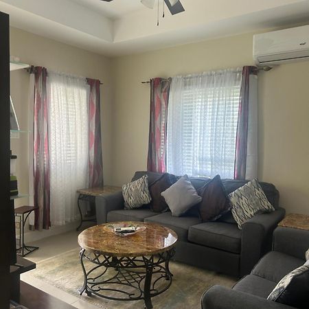 Seamist Villa @Oceanpointe Lucea Comfy 2Br W/Pool Gym & Parking מראה חיצוני תמונה