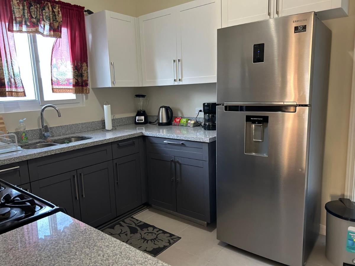 Seamist Villa @Oceanpointe Lucea Comfy 2Br W/Pool Gym & Parking מראה חיצוני תמונה