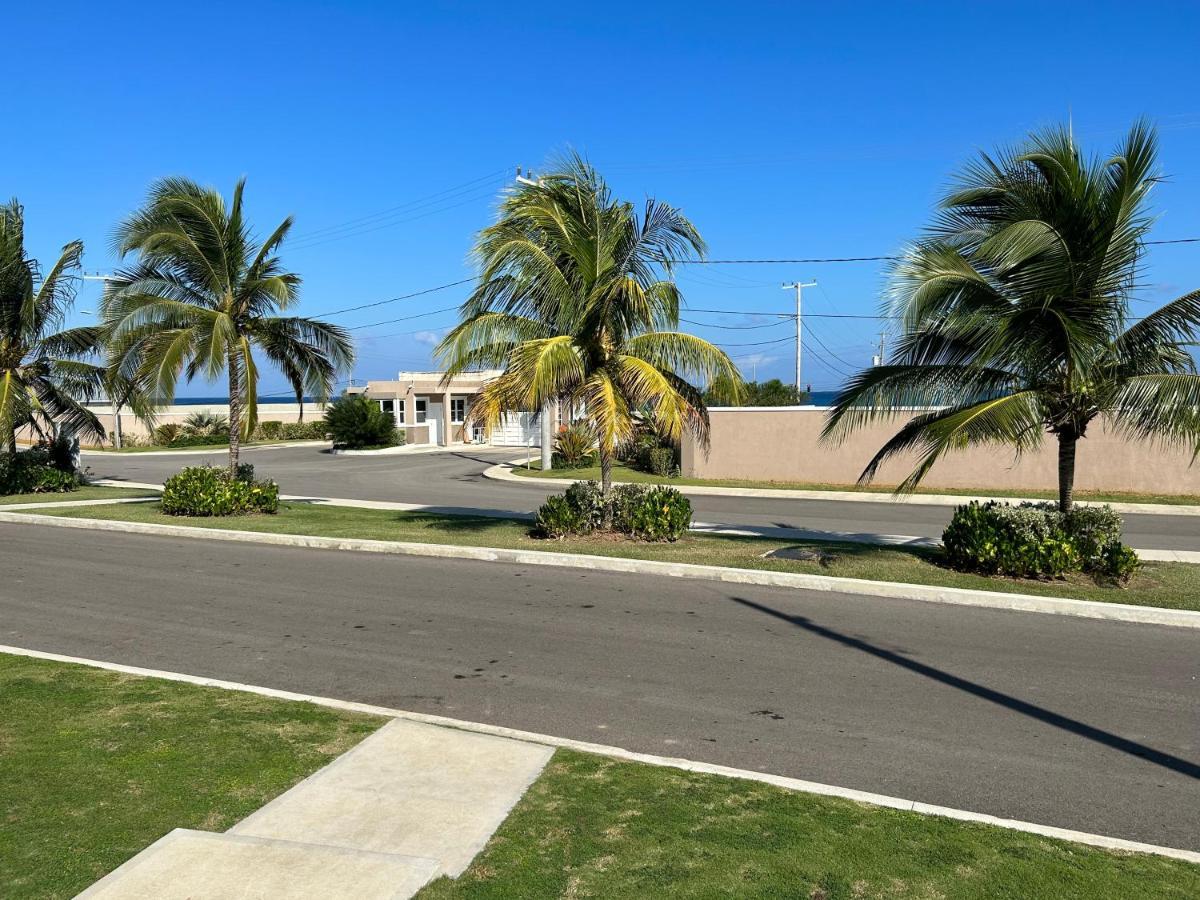 Seamist Villa @Oceanpointe Lucea Comfy 2Br W/Pool Gym & Parking מראה חיצוני תמונה