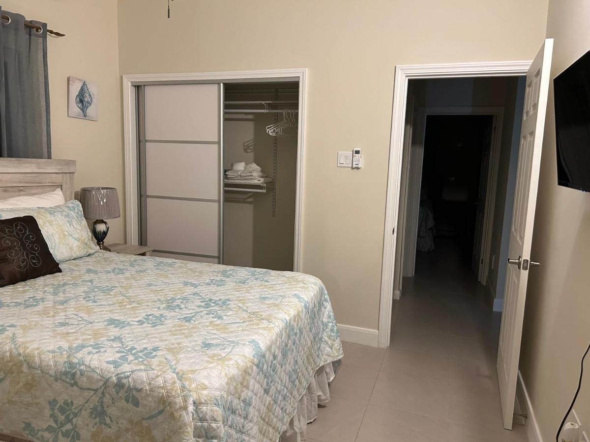 Seamist Villa @Oceanpointe Lucea Comfy 2Br W/Pool Gym & Parking מראה חיצוני תמונה