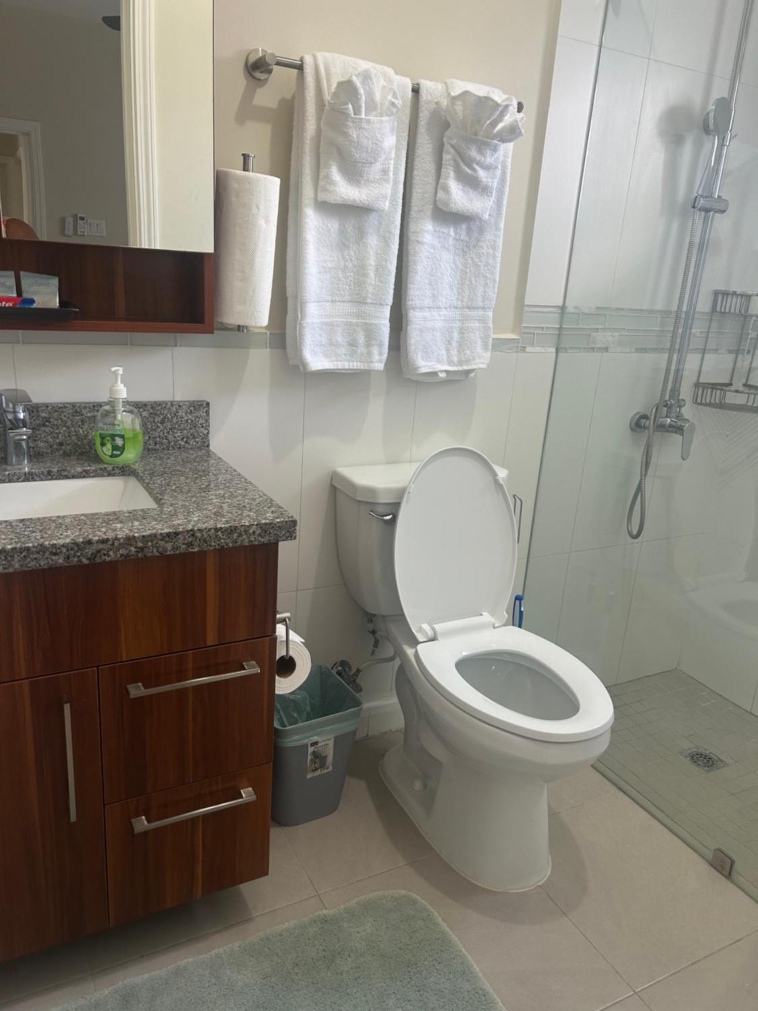 Seamist Villa @Oceanpointe Lucea Comfy 2Br W/Pool Gym & Parking מראה חיצוני תמונה