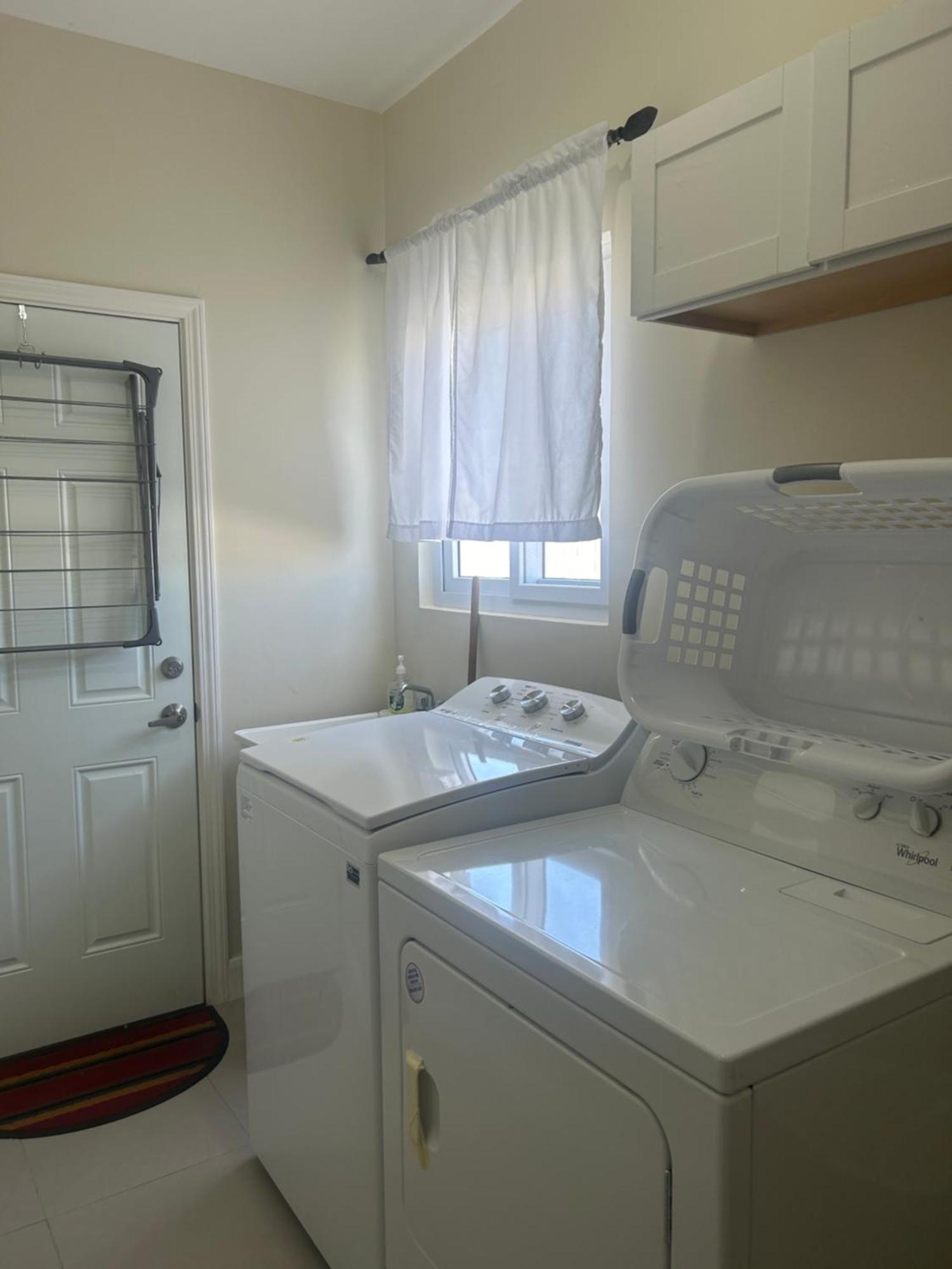 Seamist Villa @Oceanpointe Lucea Comfy 2Br W/Pool Gym & Parking מראה חיצוני תמונה